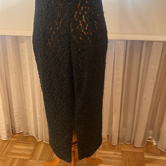 VDP collection fabulous dress, black lace on gold lining, rhinestone details, M - Picture 8 of 16